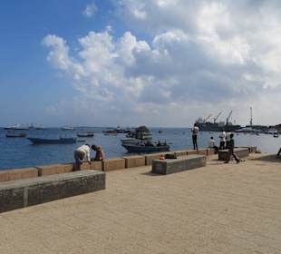 Hier starten die kleinen Boote nach Prison Island