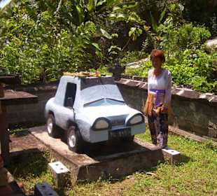 Bei Otto im Familientempel