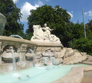 Wittelsbacher Brunnen München
