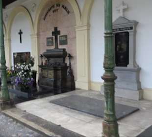 Haupt- und Waldfriedhof