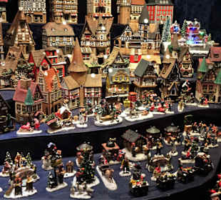 Rundgang über den "Markt der Engel"