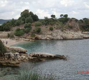 Strandplateau von Kassiopi