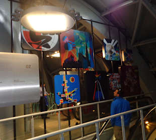 Ausstellungen in den Kugeln