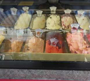 Pause im Eiscafé La Terrazza am Stadtplatz 23