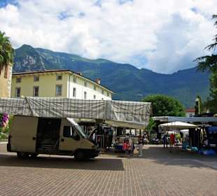 Am Markttag in Arco