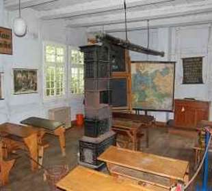 Dorfschule - Klassenzimmer