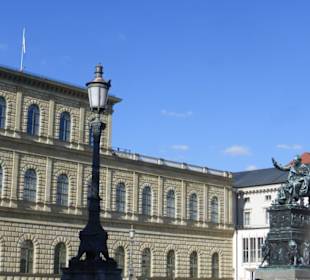 Königsbau und König-Max-Joseph-Denkmal 
