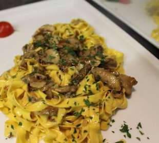 Steakhouse & Pizzeria La Tambra