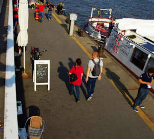 Entlang der Landungsbrücken