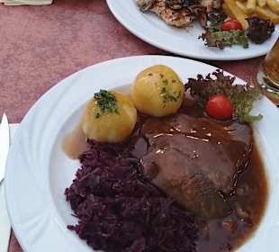 Zum Abendessen im Rest. Stadt Frankfurt, Rüdesheim