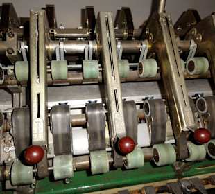 Maschinen zur Wollbearbeitung im Fabrikmuseum