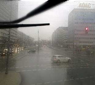 Buslinie 100 wie eine Stadtrundfahrt