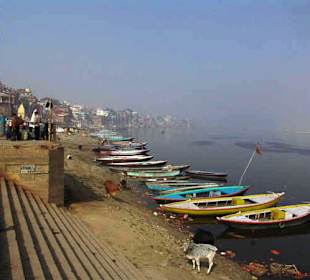 Łodzie nad Gangesem