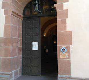 Eingang Peterskirche