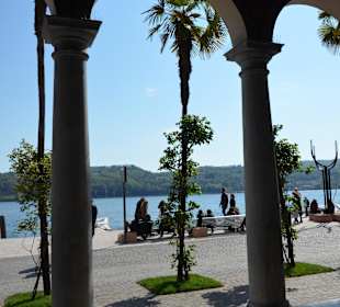 Säulenhalle des Rathauses