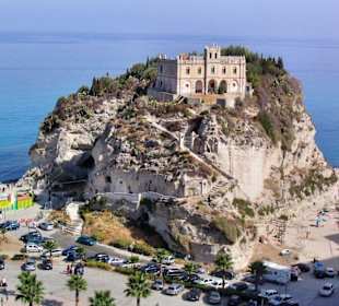 Santa Maria dell´Isola in Tropea