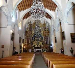 Blick in das Langschiff der Kirche
