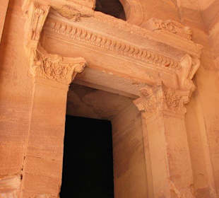 Spacer po Mieście Wykutym w Skale - Petra