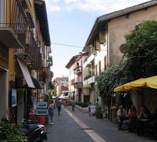 Straßenszene in Bardolino