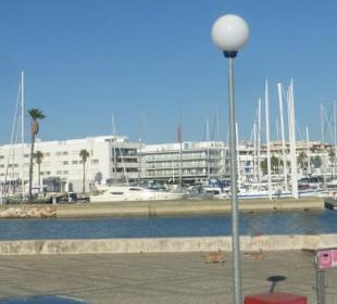 Hafen mit Hafenpromenade in Lagos