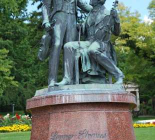 Lanner Statue