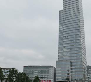 Der Kölnturm im Mediapark