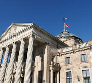 Wiesbaden: Blick vom Kurhausplatz zum Kurhaus