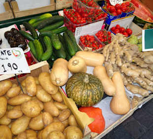 Rundgang über den Obstmarkt Bozen
