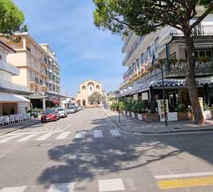 Geschäft an Geschäft