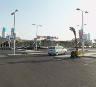 Einkaufcenter mit Mc Donald