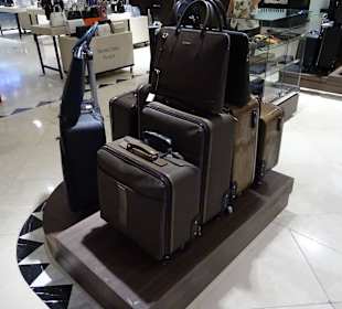 Im Shoppimgcenter unterwegs