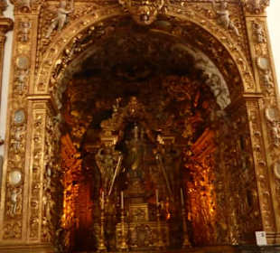 Einer der Seitenaltäre / Nebenaltäre der Sé