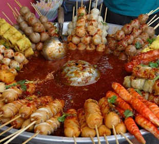 Auf einem Strassenstand