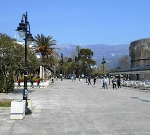 Marina an der Budva Riviera