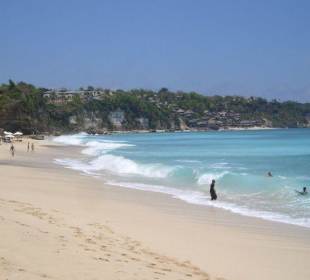 "Dreamland Beach"