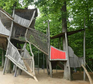 Bei einem Bummel durch den Wildpark an den Eichen