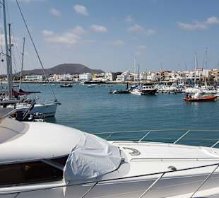 Im Hafen von Corralejo