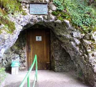 Charlottenhöhle