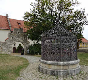 Kindlesbrunnen Schloss Hellenstein