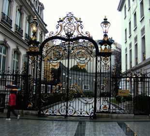 Champs Elysees: Im Regen, aber trotzdem schön