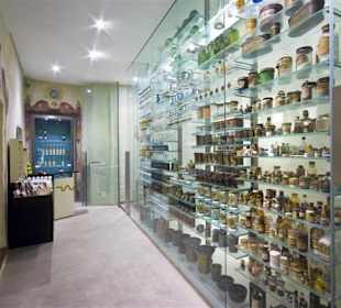 Pharmaziemuseum Brixen, Shop und Kasse