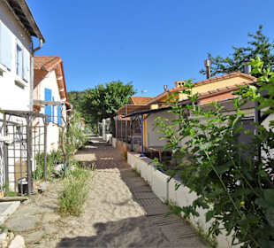 Der Charme der Strandhäuser von Le Racou