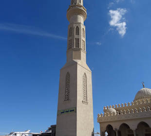 Einer von 2 Türmen links