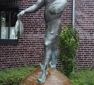 Ansichten des Störtebeker-Brunnens in Verden