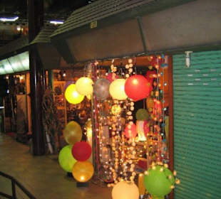 Ein weiterer Stand mit Lampen.