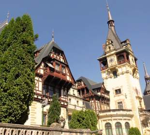 Außenansicht Schloss Peleș.