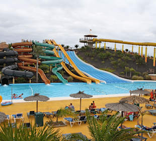 Rutschen im Baku Wasserpark Fuerteventura