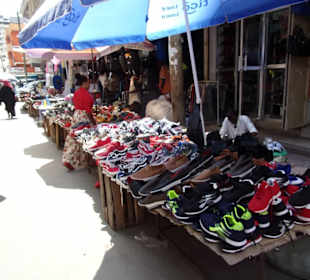 Im Kariakoo Market unterwegs