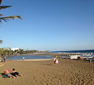 Herrliches Wetter und kilometerlanger Strand laden zum Walke