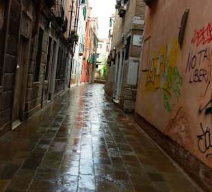 Vieles auch Beschmiert 